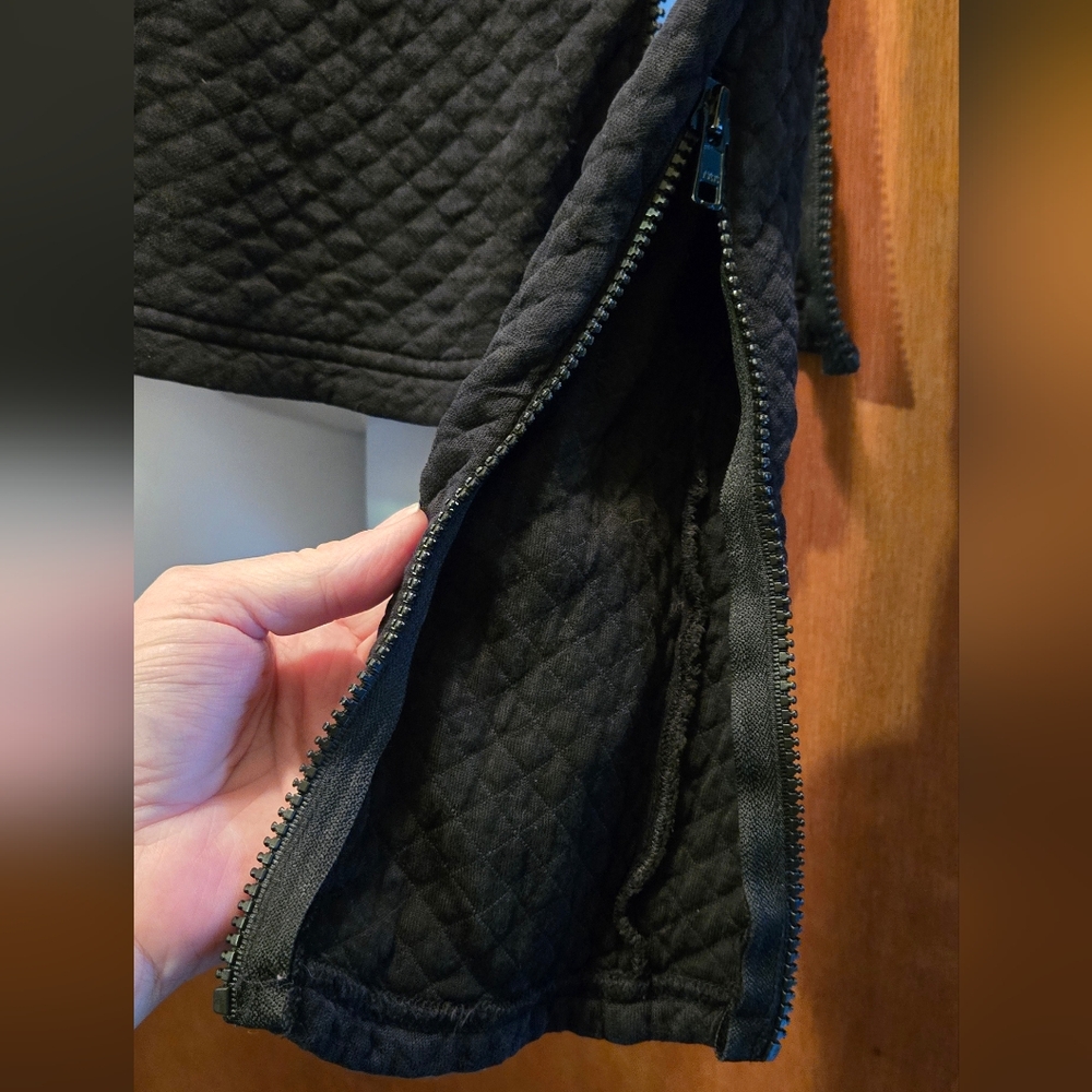 Michael Kors black quilted zipper long sleeve HOT Topic szL/Sm/M - Picture 4 of 8